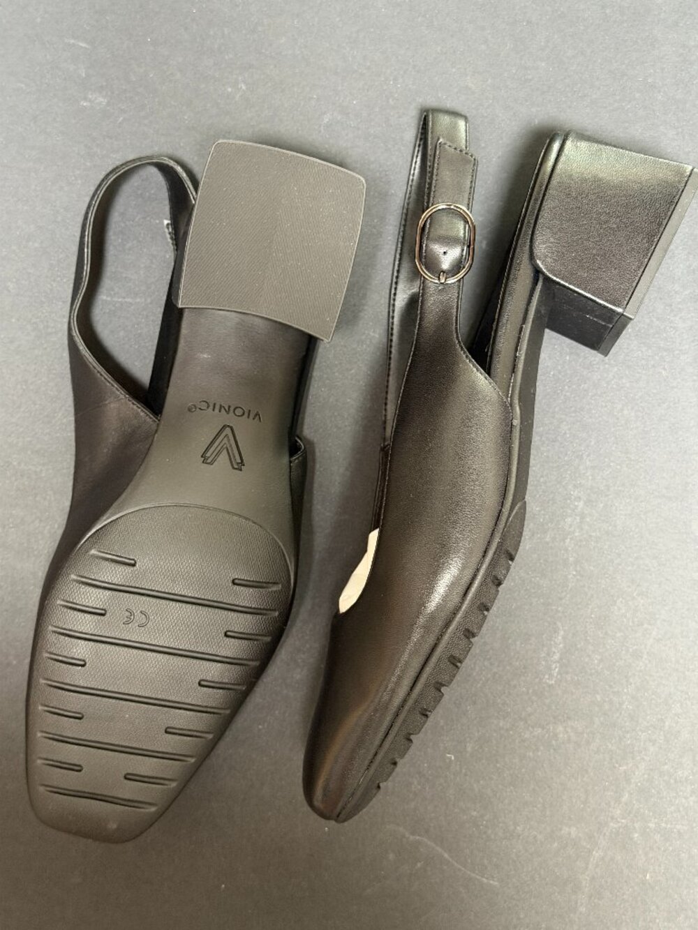 Vionic Reyes Heel - Picture 3 of 3